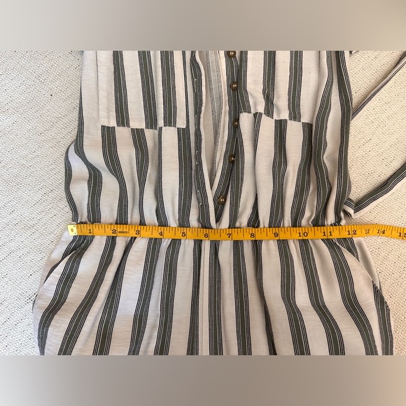 Women’s Jumpsuits. Short sleeve. XS - Picture 8 of 10